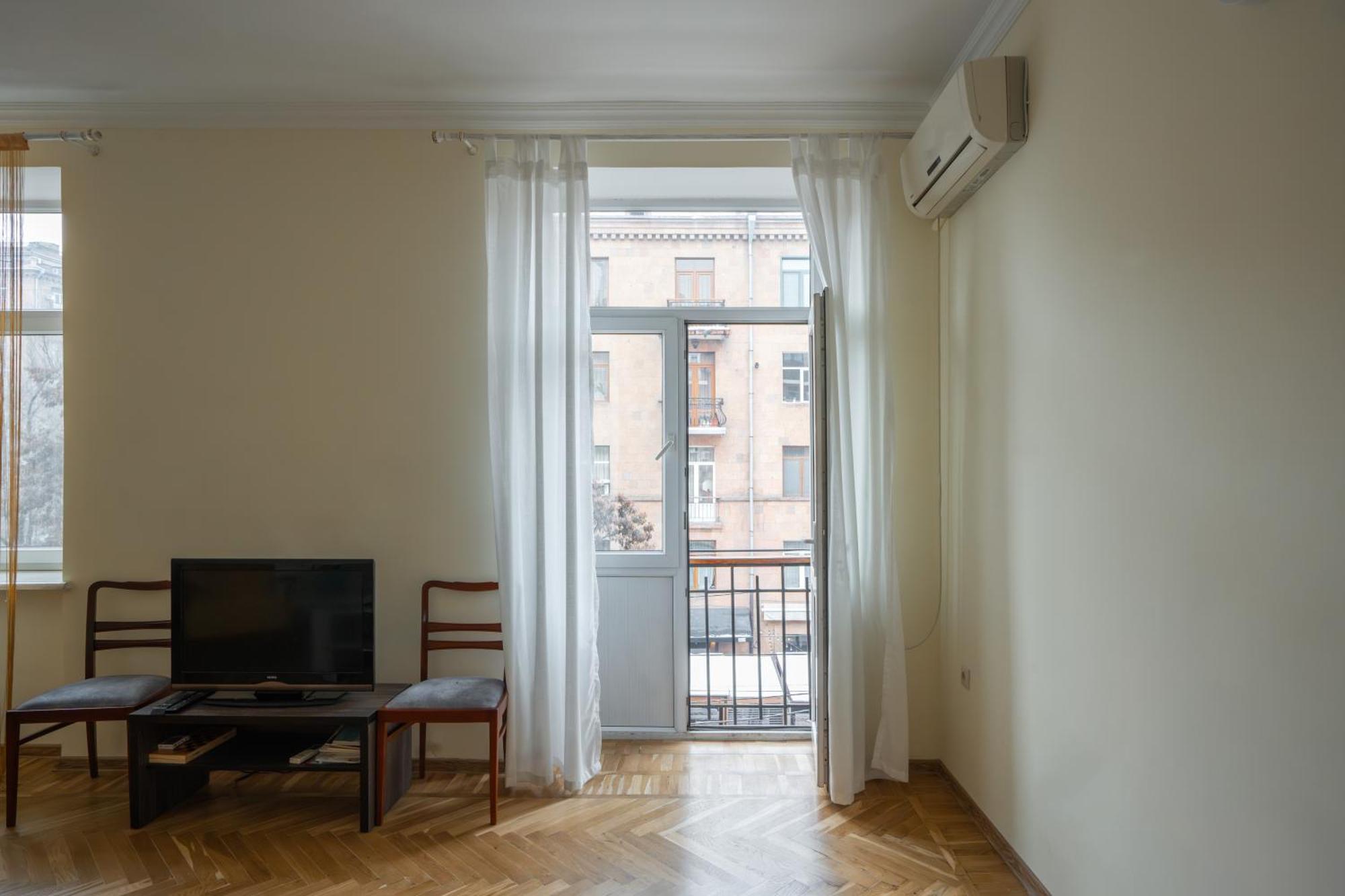 Ris Central Apartments Yerevan Exterior photo