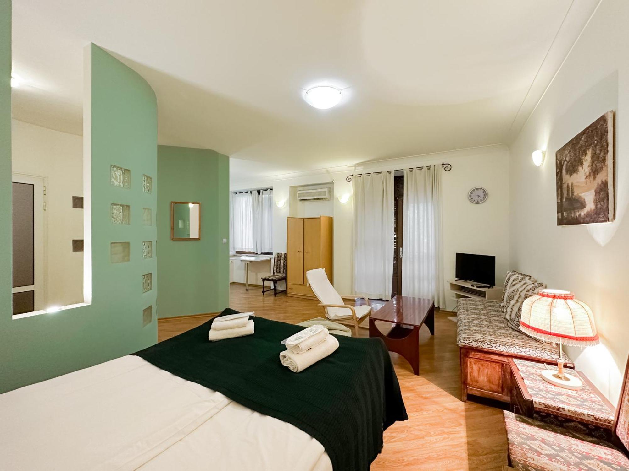 Ris Central Apartments Yerevan Exterior photo
